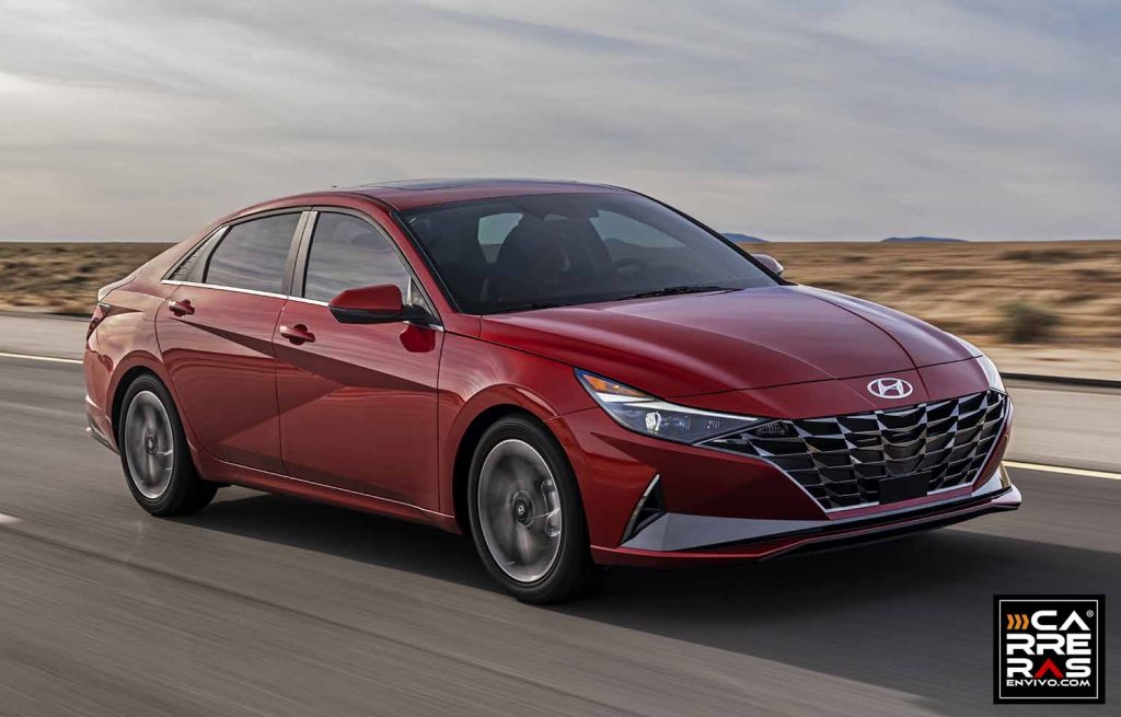 Elantra y Elantra Hybrid 2021 hacen su estreno mundial