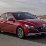 Elantra y Elantra Hybrid 2021 hacen su estreno mundial